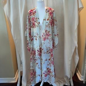 Xhilaration Aqua Flower Sheer Duster/Cover-Up. Size XL/XXL.